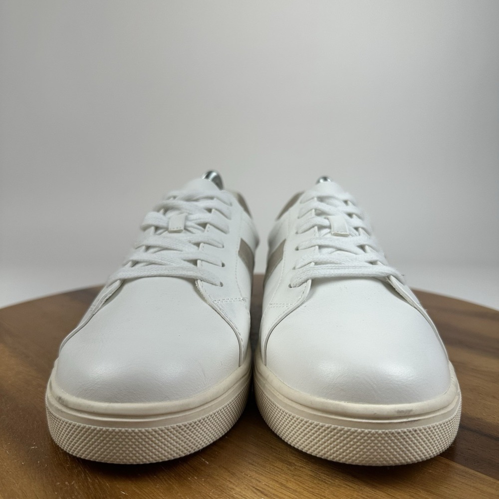 Womens Mia Italia White Leather Casual Comfort Shoes Sneakers Size 9 M GUC - Picture 3 of 8